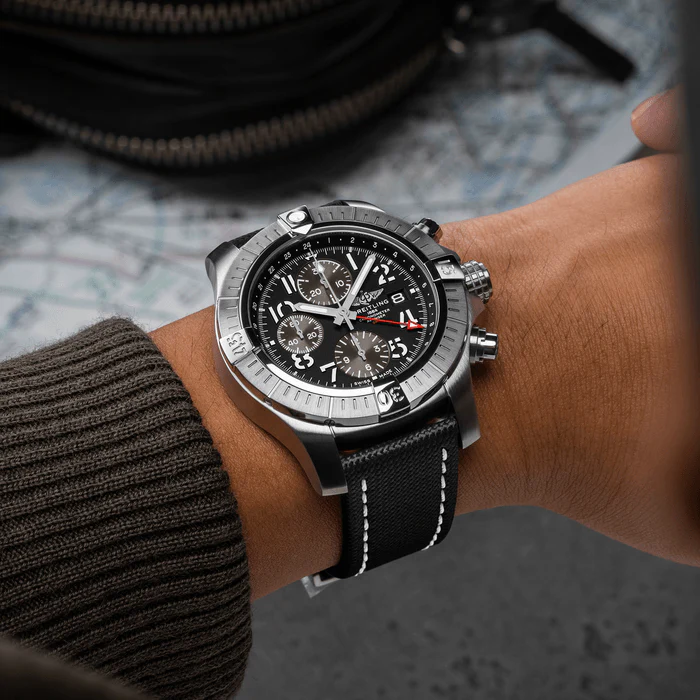 a24315101b1x1-avenger-chronograph-gmt-45-on-wrist_1024x1024
